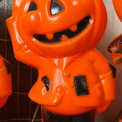 Sale Photo Thumbnail #699