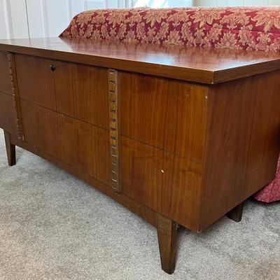 Sale Photo Thumbnail #453