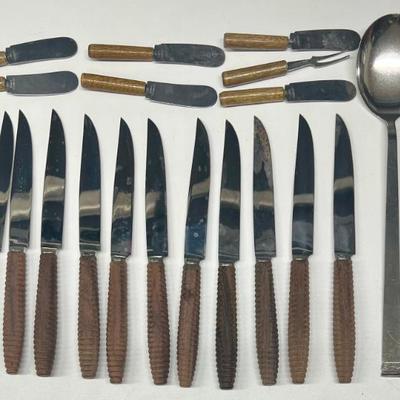 (12) Vintage Samurai Stainless Japan Wood Handle Knives, Small Wood Handle Spreading Knives, & Serving Pieces