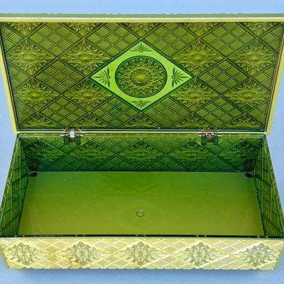 Small Green Decorative Plastic Trinket Box
