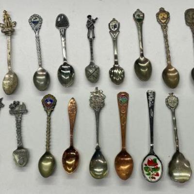 (30) Vintage Copper, Pewter, And Silver Tone Small Souvenir Spoons