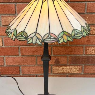 Floral Stained Glass Shade Table Lamp With Metal Base ( As Is )
