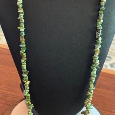 Vintage Green Turquoise Chip Stone 36 Inch Necklace
