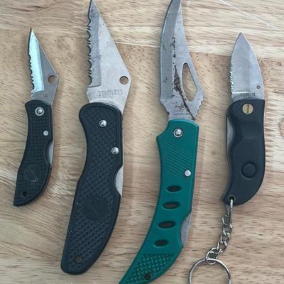 (4) Stainless Steel Folding Pocket Knives With Plastic Handles - (1) Frost Cutlery