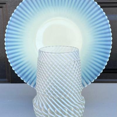 Vintage Chrysanthemum Swirl Vase And A Macbeth Evans Petalware 11" Plate (as Is)