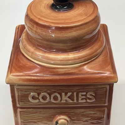 Vintage McCoy USA Pottery Lidded Cookie Jar