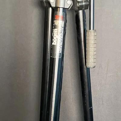 Bogen Professional Tripod