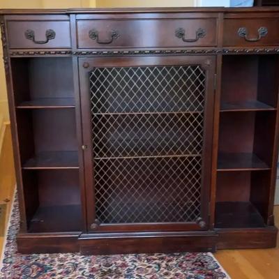 Maddox Colonial Console Chest 