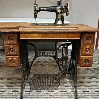 Antique Singer Sewing Machine And Accessories Circa 1910- Cast Iron And Wooden Cabinet 