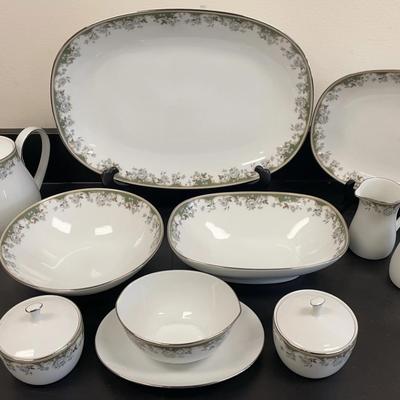 Noritake Fellicia Pattern Serveware