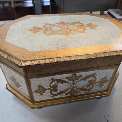 Sale Photo Thumbnail #117