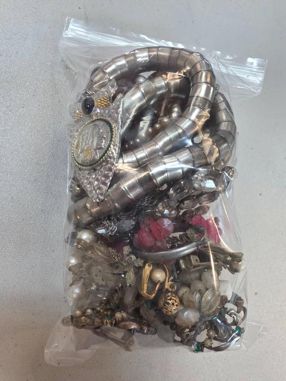 Sale Photo Thumbnail #162