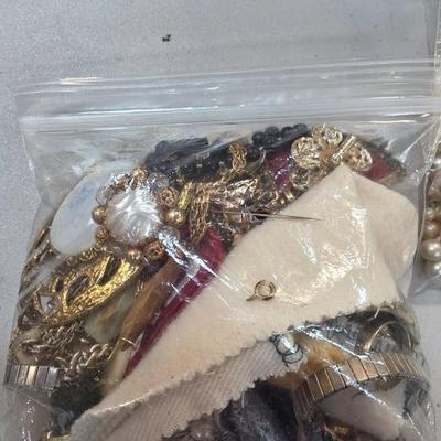 Sale Photo Thumbnail #113