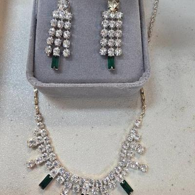 Sale Photo Thumbnail #4