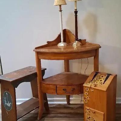 Wooden Corner Table, Step Stool, Storage Bin & Two Table Lamps