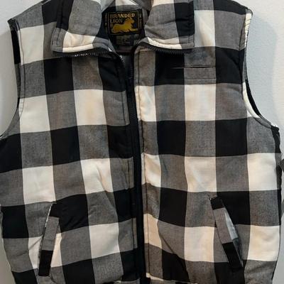Branded Lion NWT Size M Insulated Padded Vest In Gray Plaid