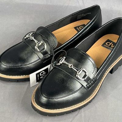 Sale Photo Thumbnail #577