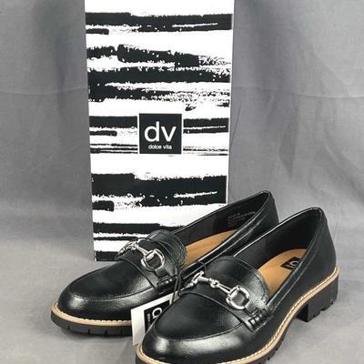 Sale Photo Thumbnail #576