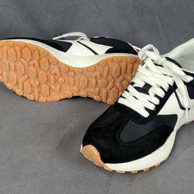 Sale Photo Thumbnail #585