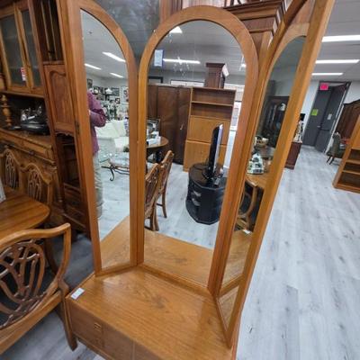 Sale Photo Thumbnail #165