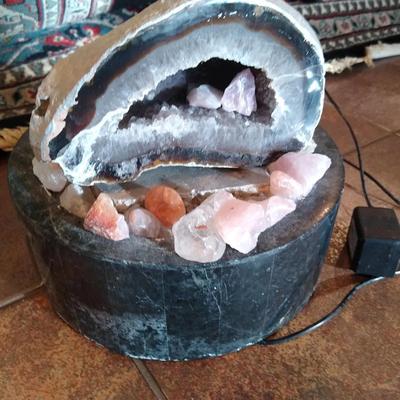 Table top water fountain with large geode