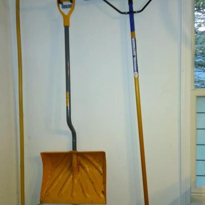 Snow shovel and push broom