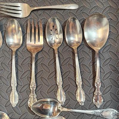 Lot of 8 various silver plate utensils 