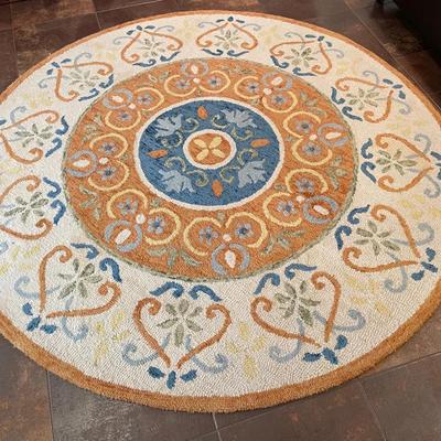 Round Safavieh Area Rug