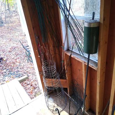 Lot of metal and wire landscaping items