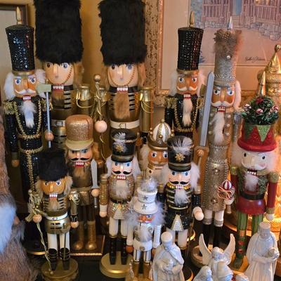 Sale Photo Thumbnail #217