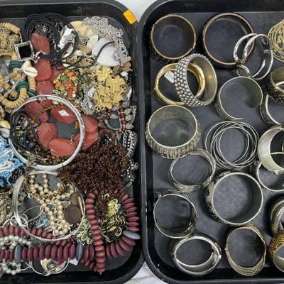 Sale Photo Thumbnail #861