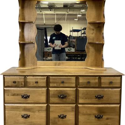 Sale Photo Thumbnail #656