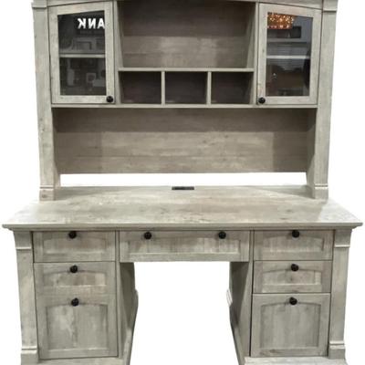 Sale Photo Thumbnail #686