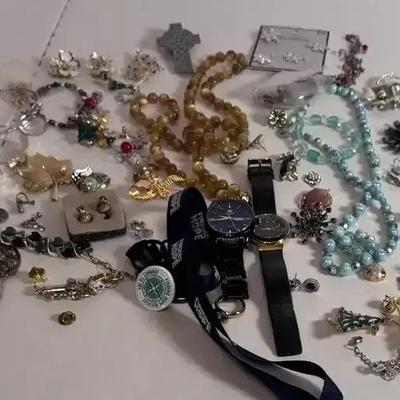 Costume Jewelry Collection – Necklaces, Bracelets & Watches