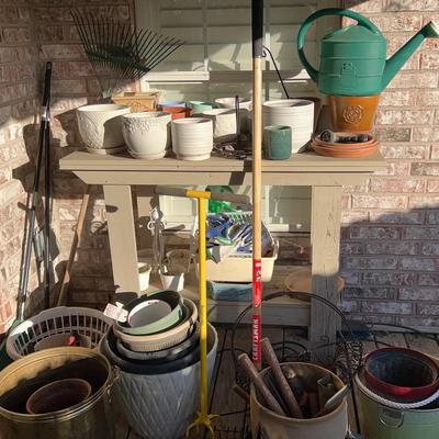 Outdoor Garden Lot – Pots, Planters, Tools & Watering Can