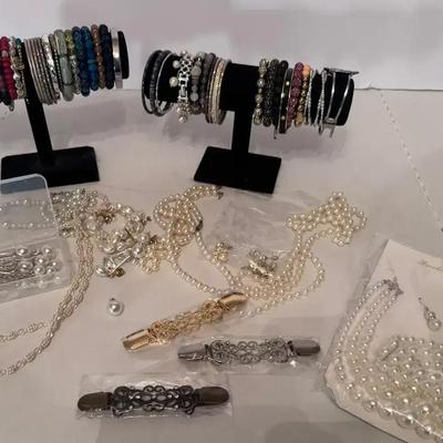 Costume Jewelry & Pearl-Style Necklaces, Bracelets, Hair Clips & Earrings