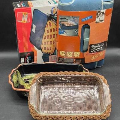 Baking Pans and Carry Bags