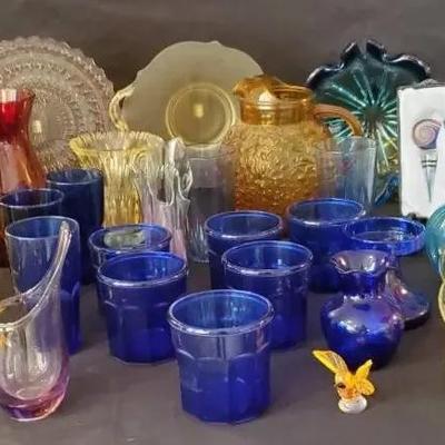 (27) Unusual Colored Glassware Items and Wine Stopper
