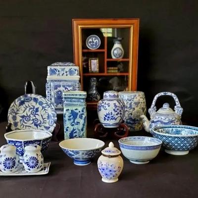 (15) Beautiful Blue & White Collectible Pieces 