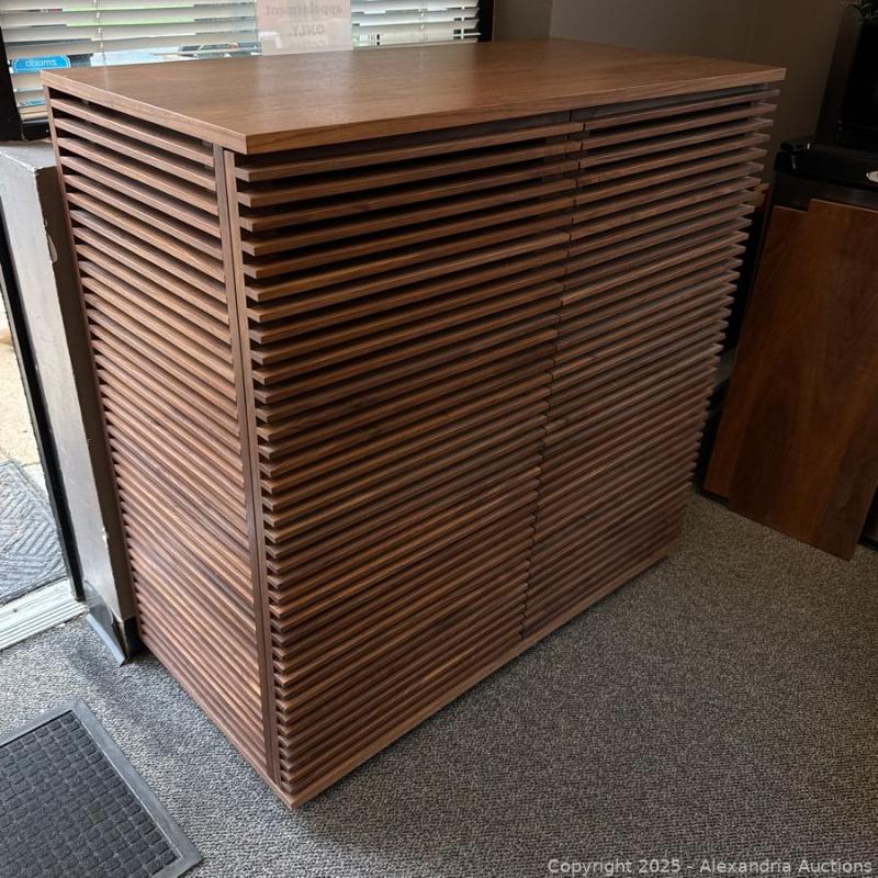 Sale Photo Thumbnail #8