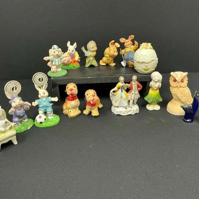 Various Vintage Collectible Items 