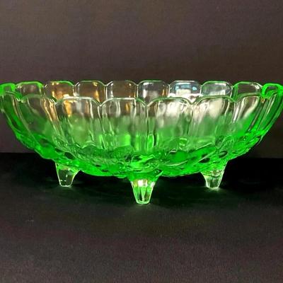 Indiana Glass Green Oval Center Bowl