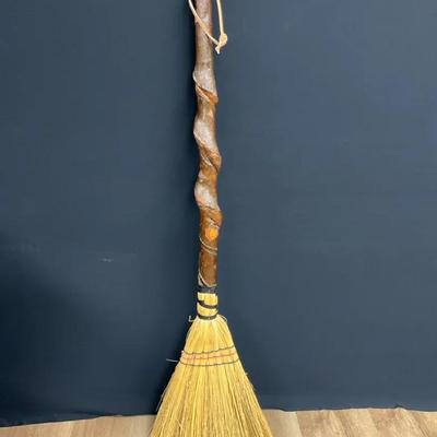 Natural Cobweb Broom
