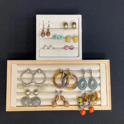 Assorted Fashion Jewelry Pierced Earrings