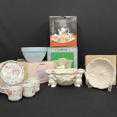 Vintage Williamsbury Cream Bowl And More 