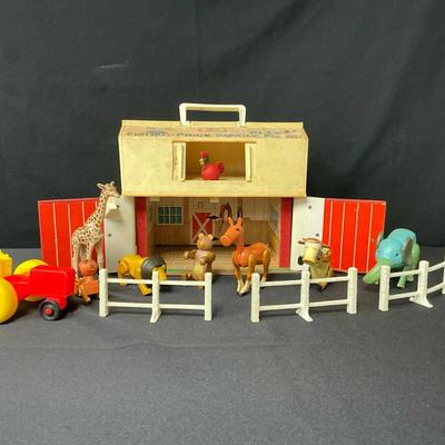 Fisher Price Family Play Farm