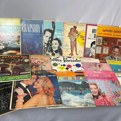 1920’s Pop Music Vinyl Record Lot 12”
