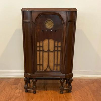 Antique Low Boy Radio