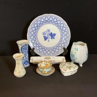 The Dainty Collection 