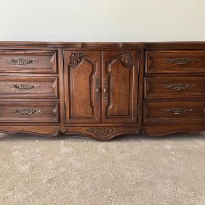 National Mount Airy Dresser